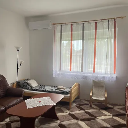 Valentina Балатонмариафюрдё